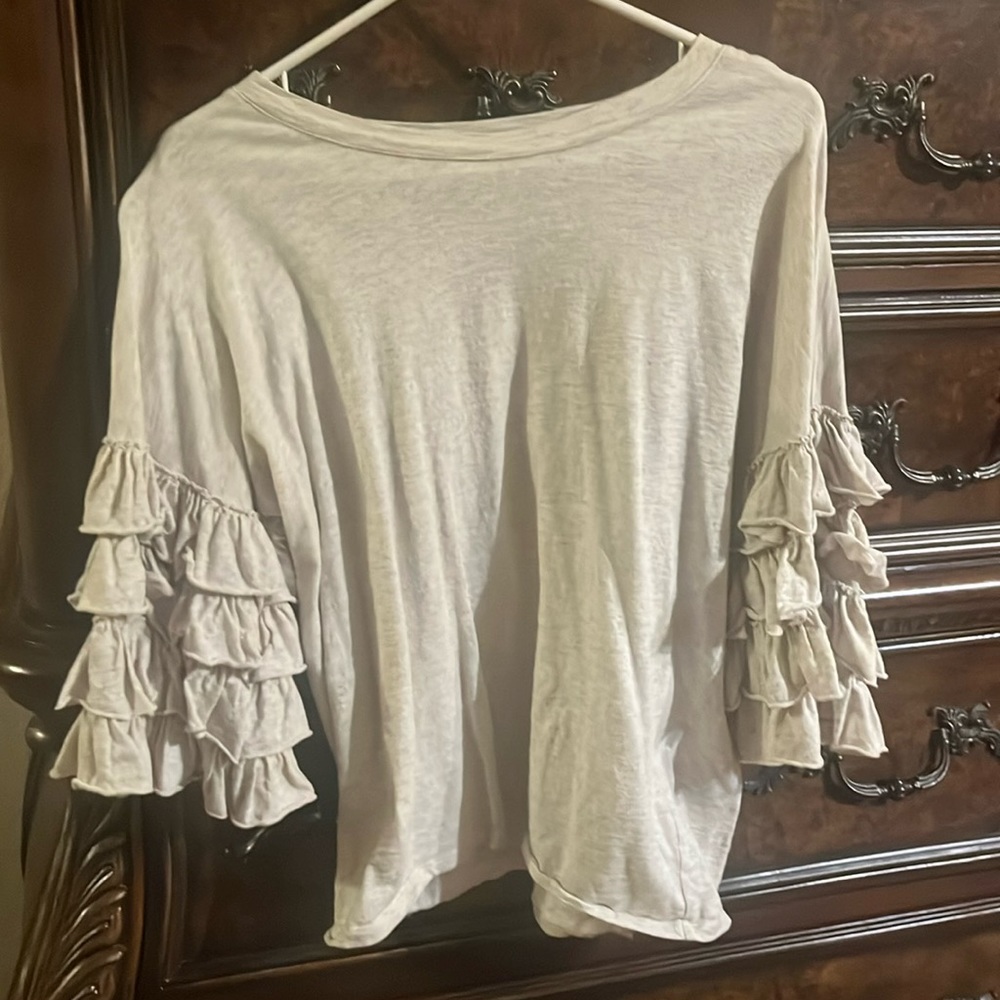 off white blouse💙